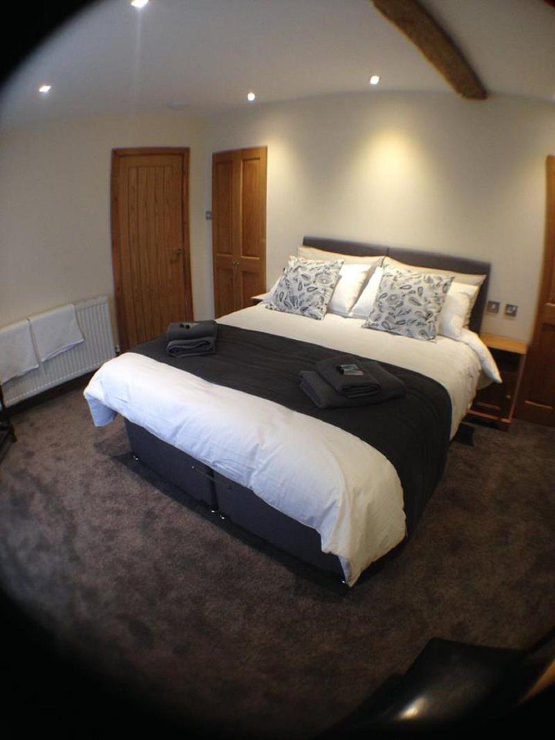 Deri-down Guest House image