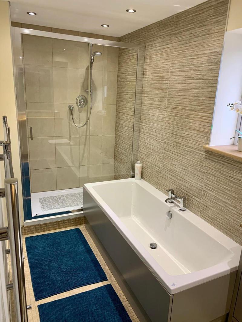 Deri-down Guest House image