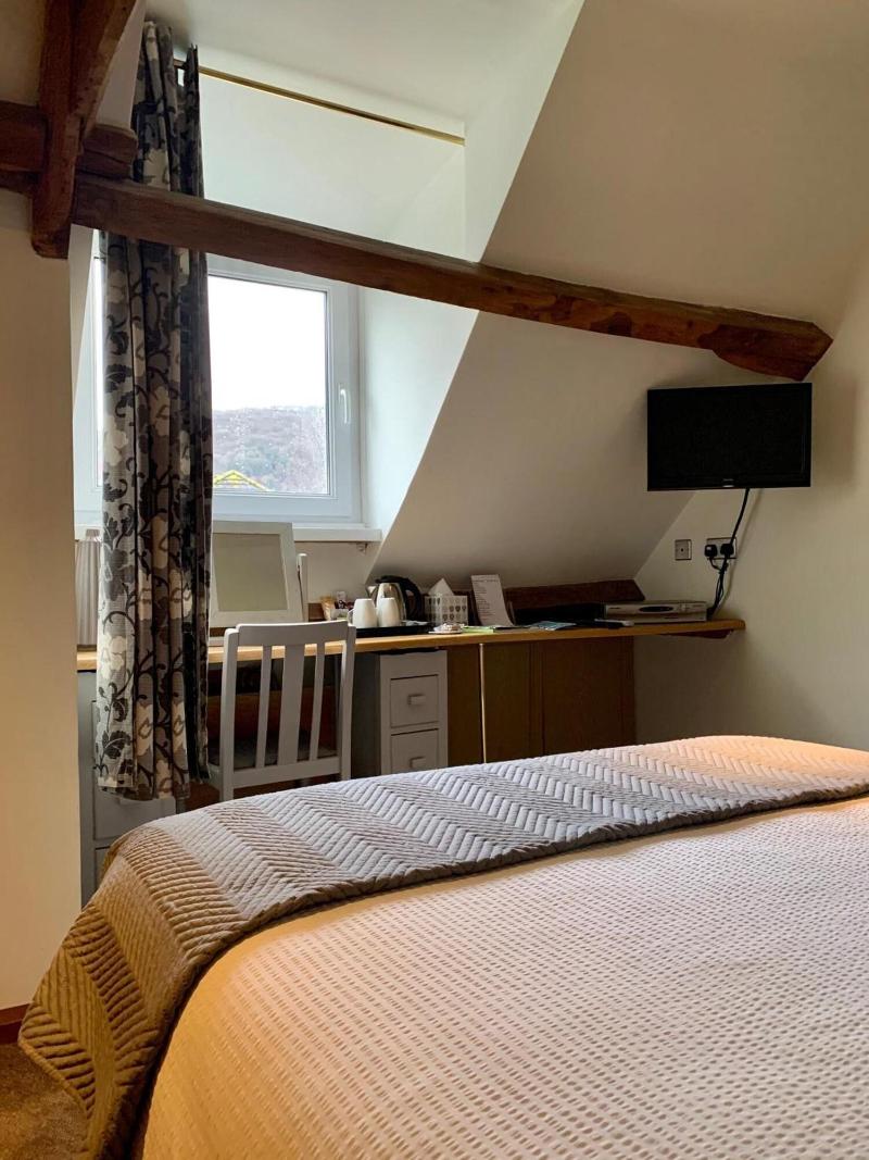 Deri-down Guest House image