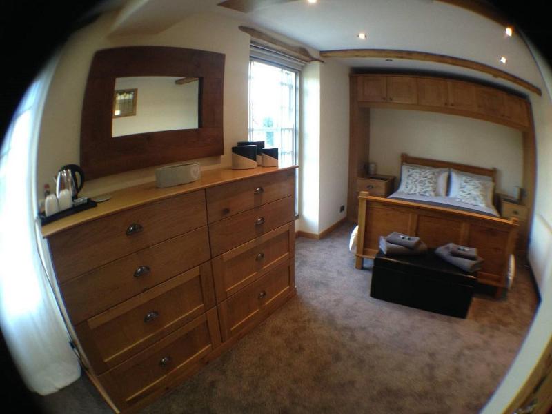 Deri-down Guest House image