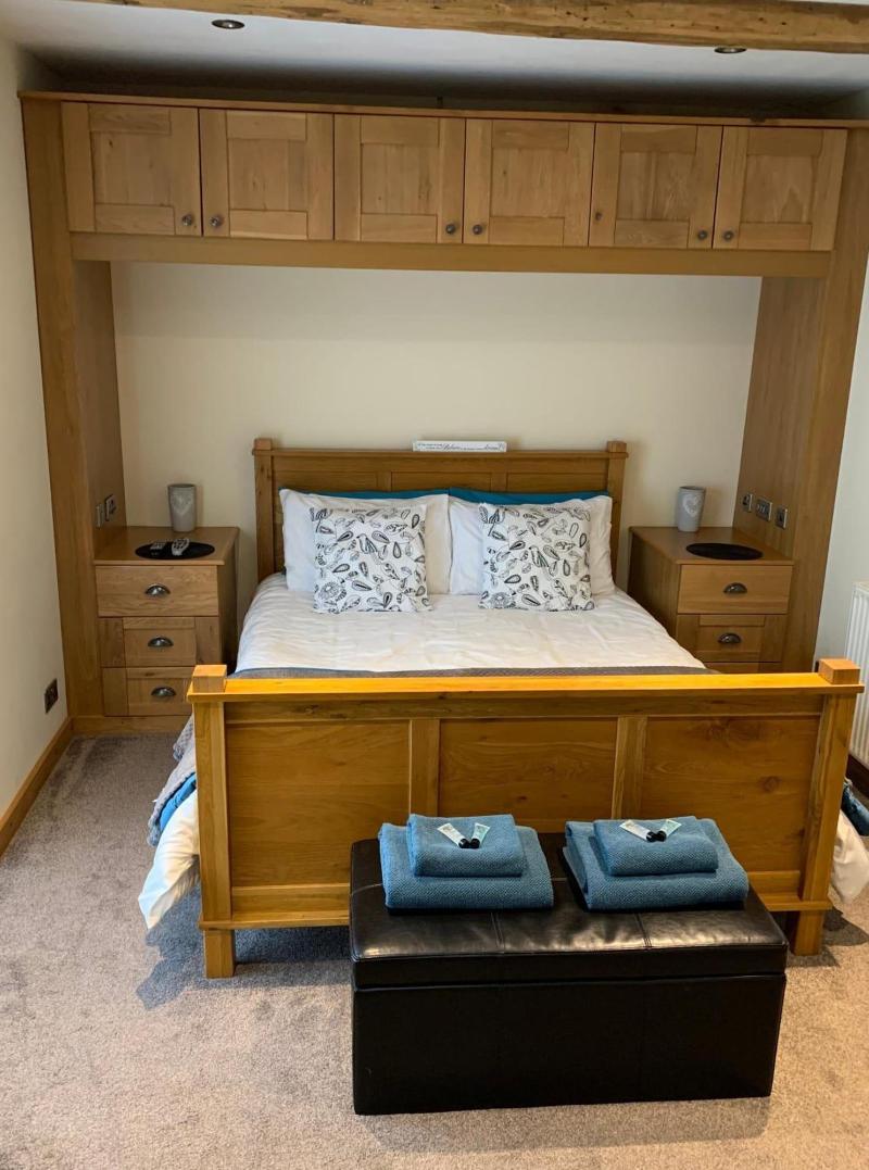 Deri-down Guest House image