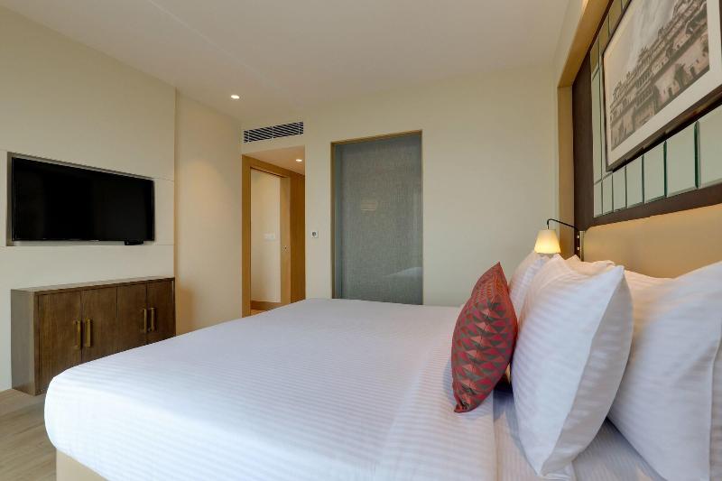 Lemon Tree Hotel Jhansi image