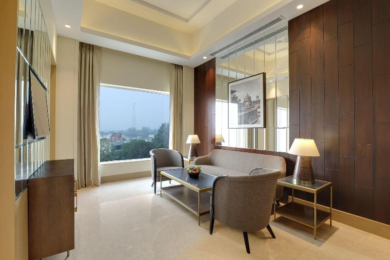 Lemon Tree Hotel Jhansi image