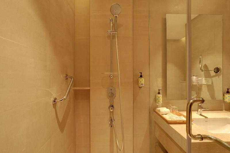 Lemon Tree Hotel Jhansi image 10