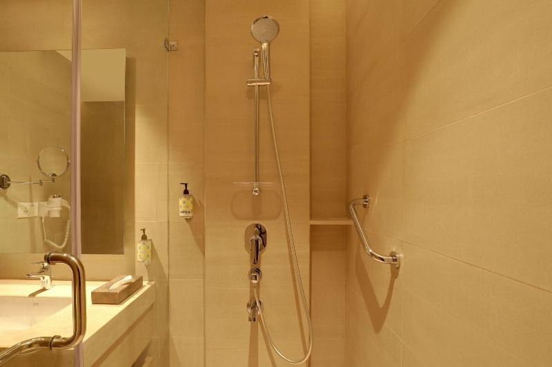 Lemon Tree Hotel Jhansi image
