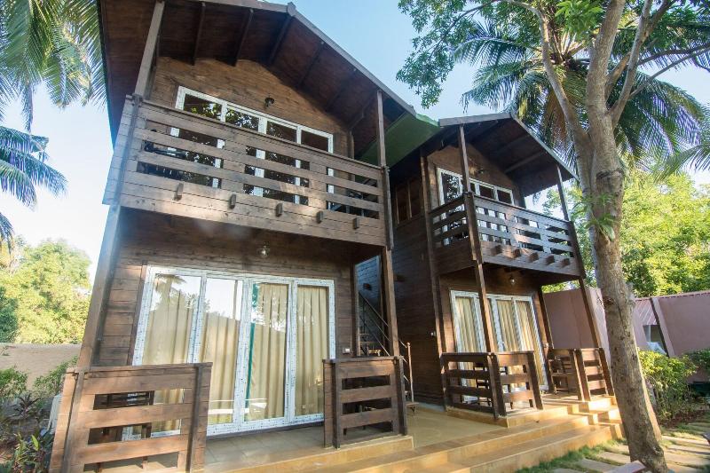 Vinnca Woodvillas Beachfront Resort — photo 5