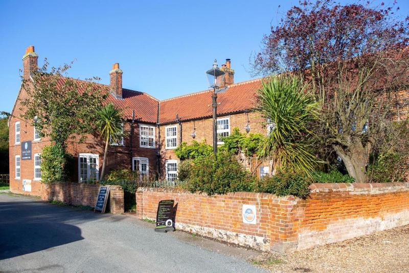 Sutton Staithe Hotel image