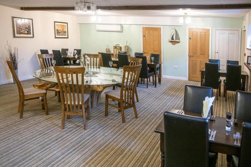 Sutton Staithe Hotel image