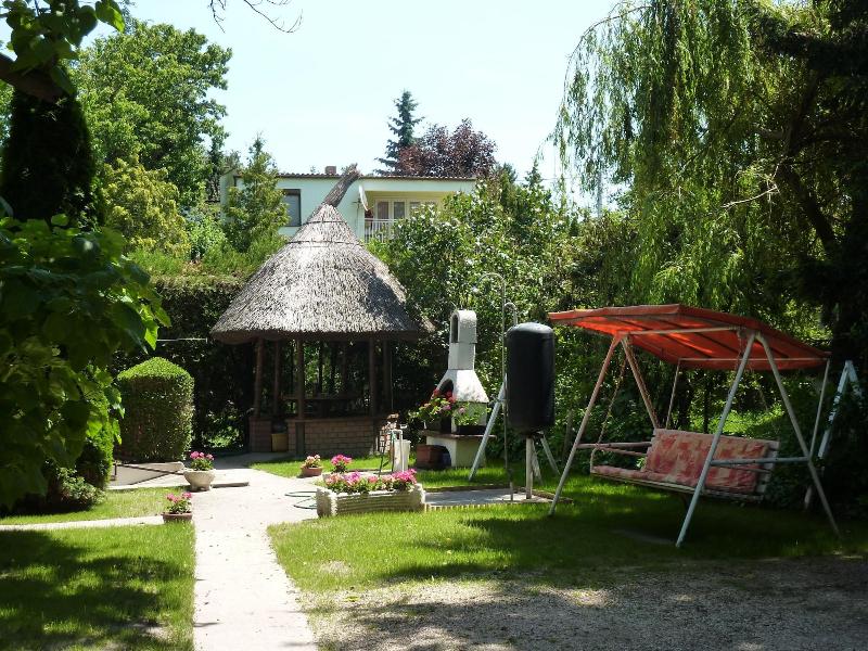 Vadã¡sztanya Apartmanok image