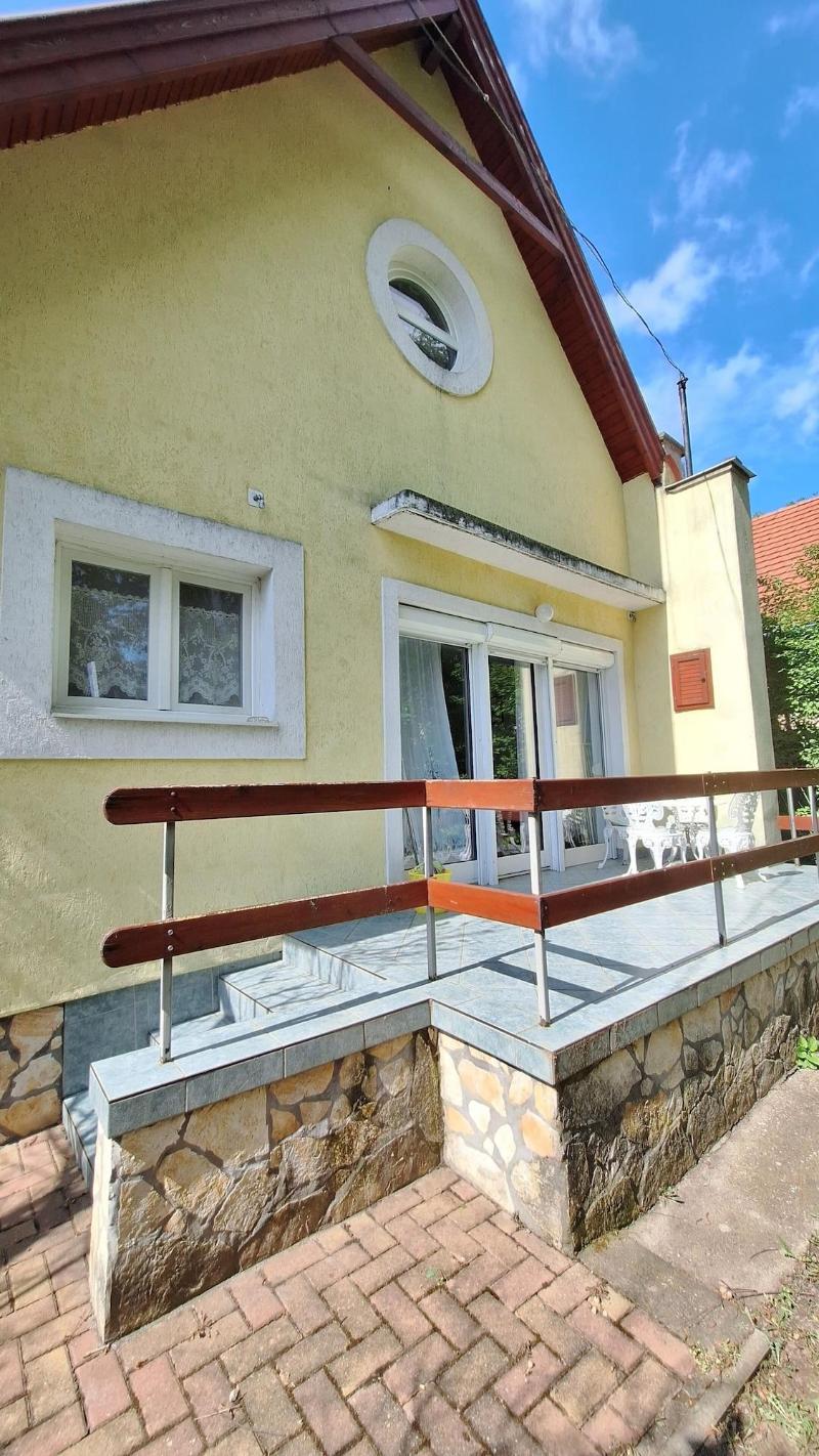 Vadã¡sztanya Apartmanok image