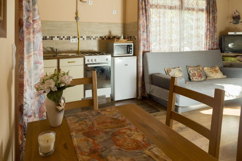 Vadã¡sztanya Apartmanok image