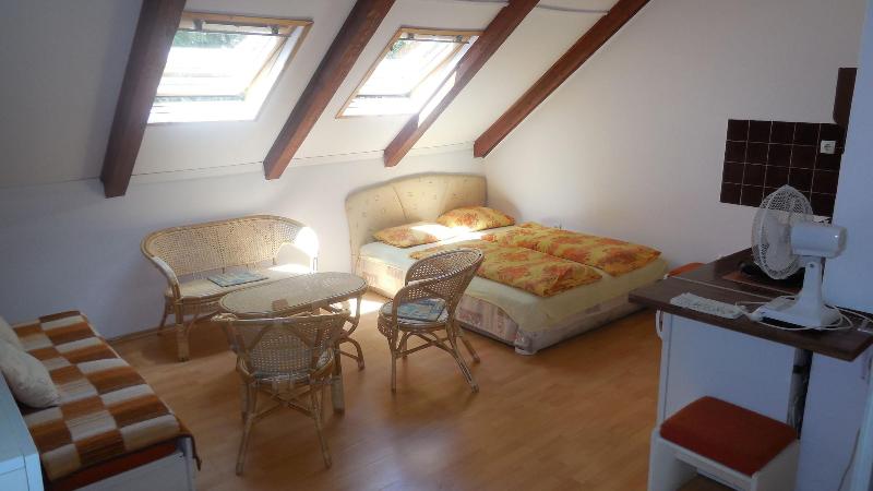 Vadã¡sztanya Apartmanok image