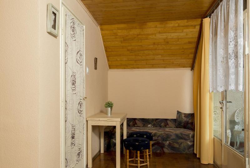 Vadã¡sztanya Apartmanok image