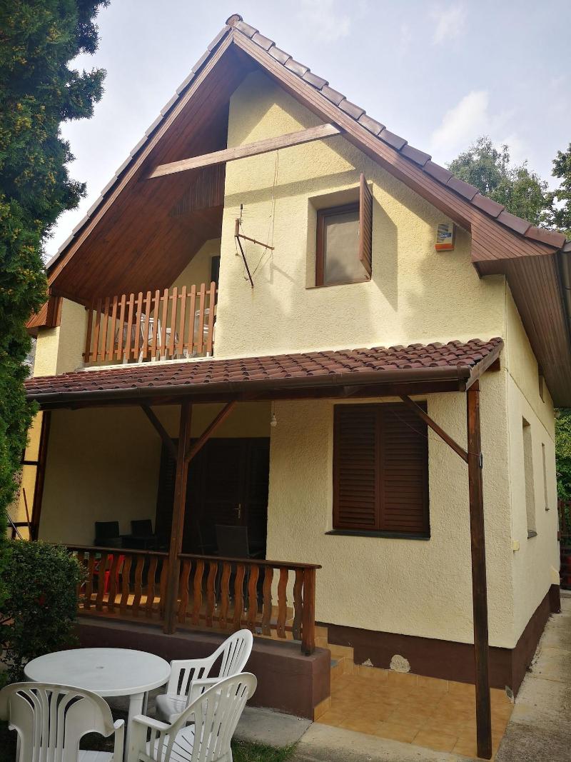 Vadã¡sztanya Apartmanok image