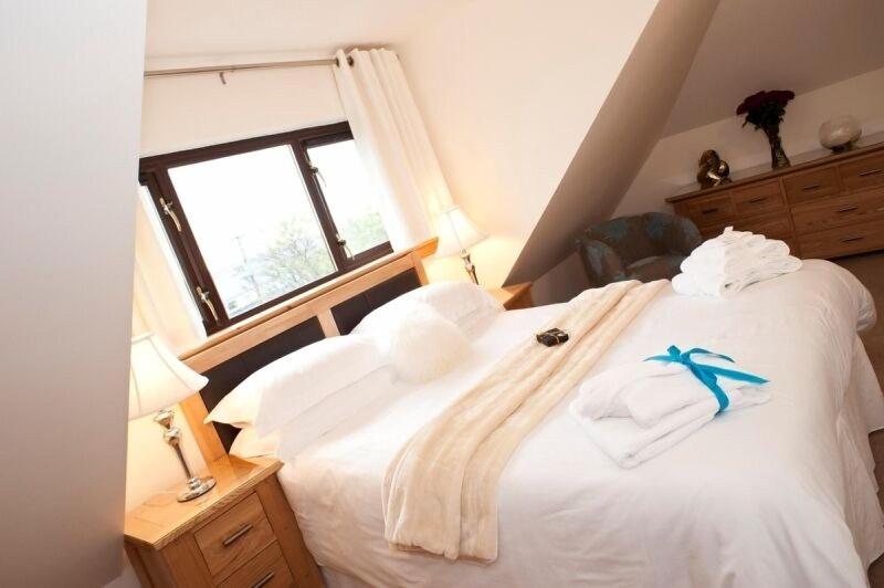 Abhainn Cottage 5