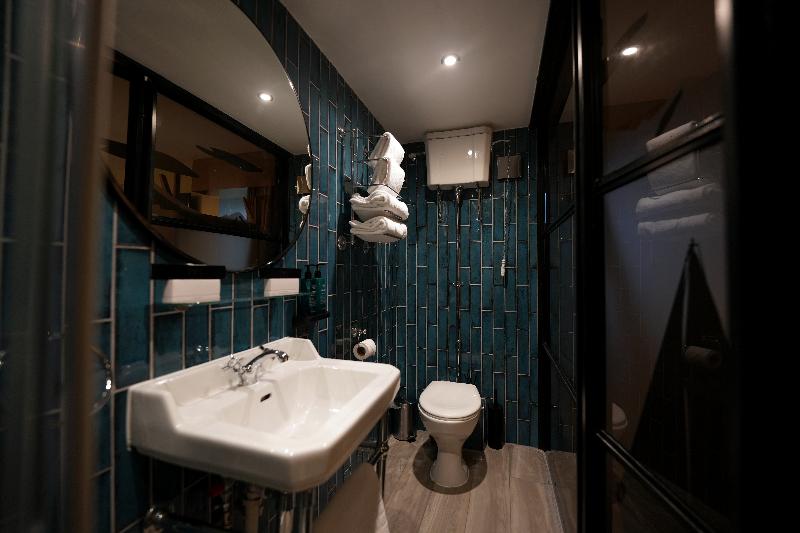Riva Boutique Hotel & Restaurant image