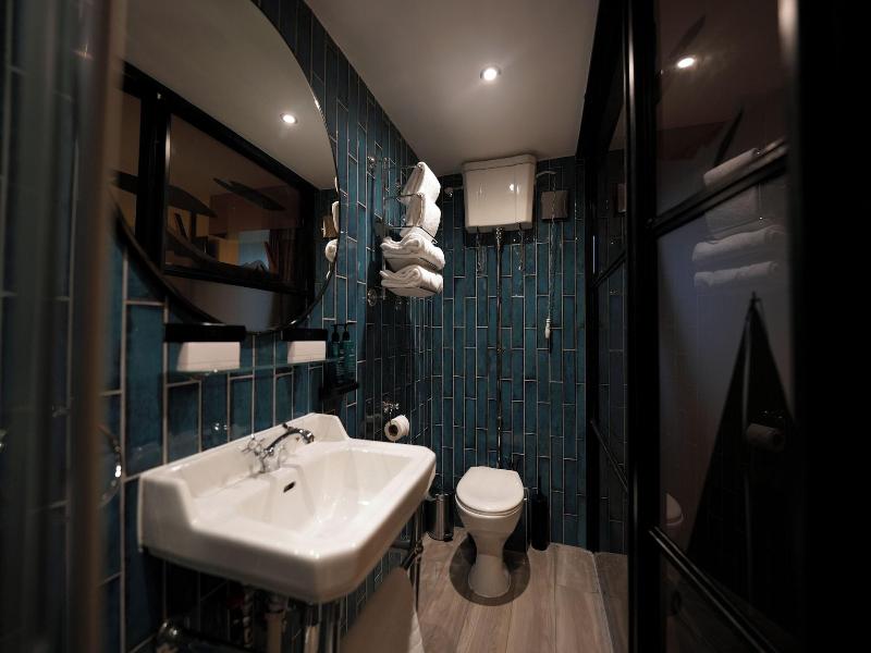 Riva Boutique Hotel & Restaurant image