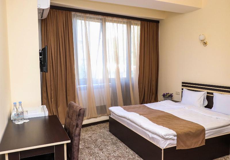 Yerevan Centre Hotel image