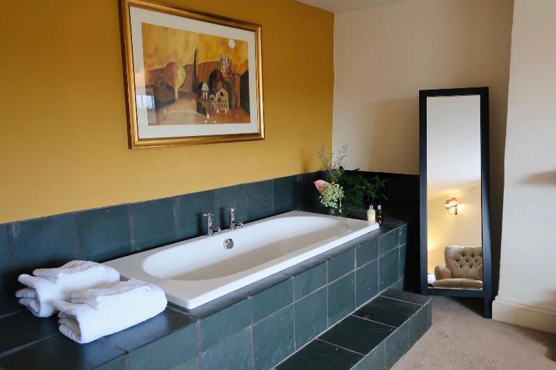 The Lamb Inn image