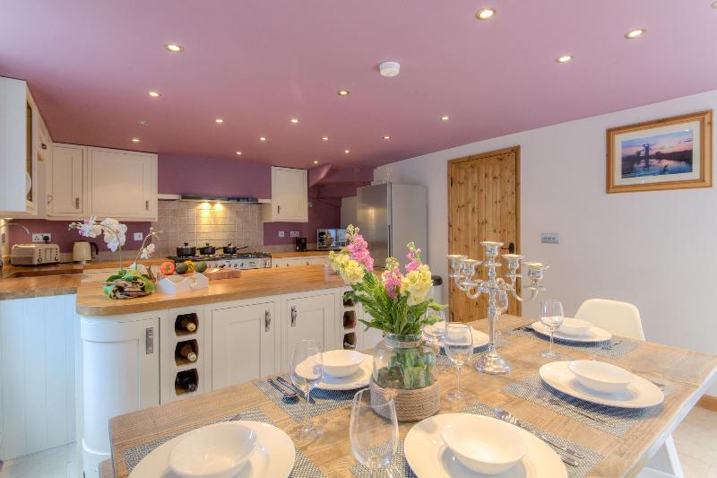 Beach Breeze Cottage image