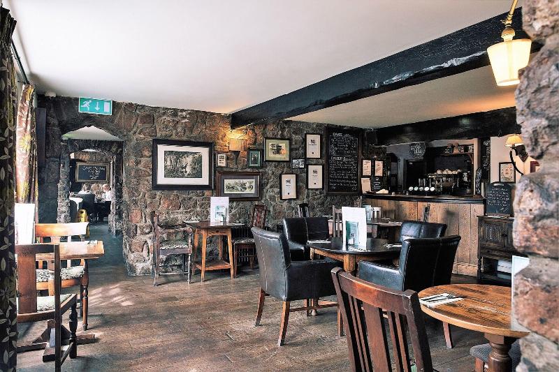 Rose And Crown image