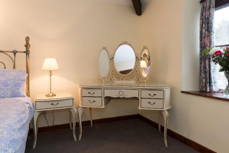 Conwy Valley Cottages image