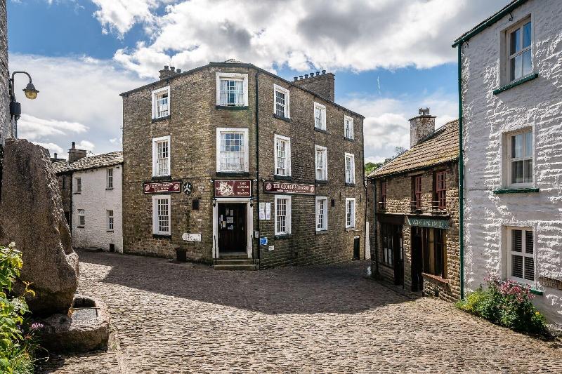 George And Dragon Dent image