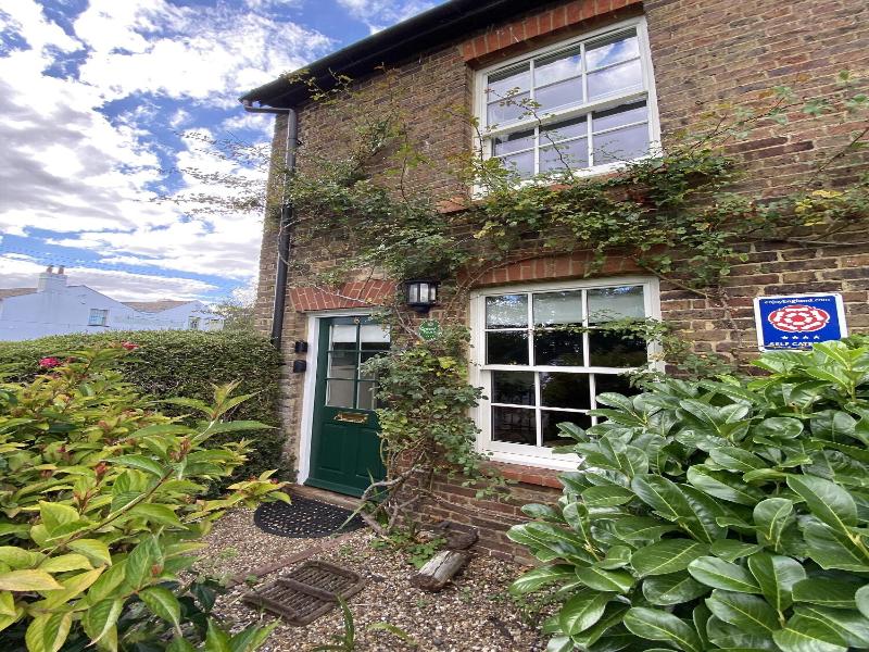 Green Cottages image