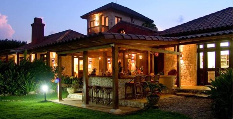 Family Oriented - Private Beach & Horse Stables - — main photo