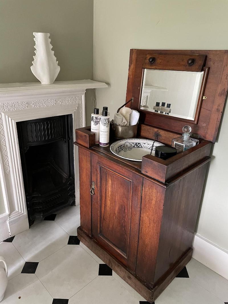 Ellesmere House image