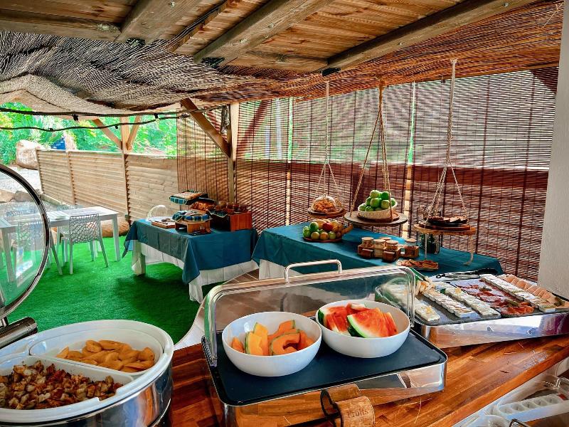 Kawan Bay Suites