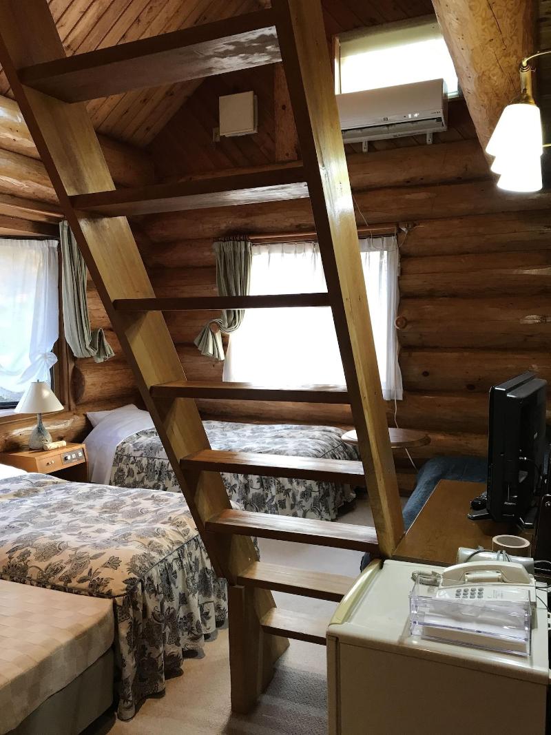 Mori No Log Hotel Kamloops image