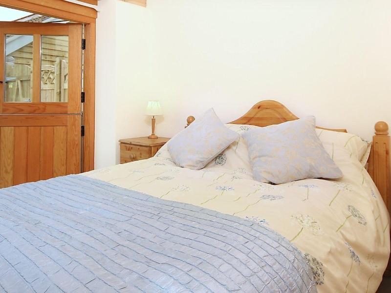 Pear Tree Cottages image