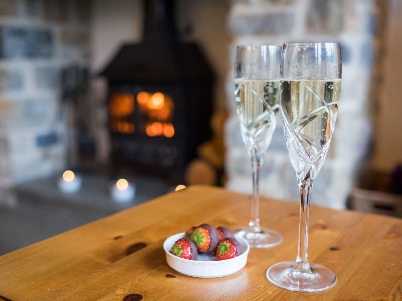 Pear Tree Cottages image