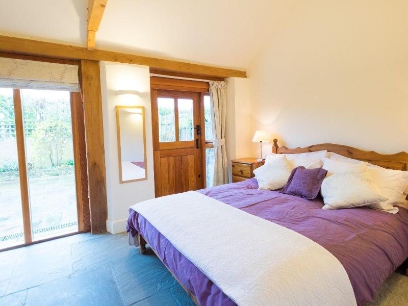 Pear Tree Cottages image