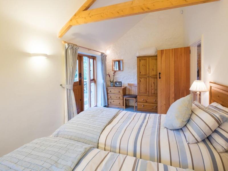 Pear Tree Cottages image
