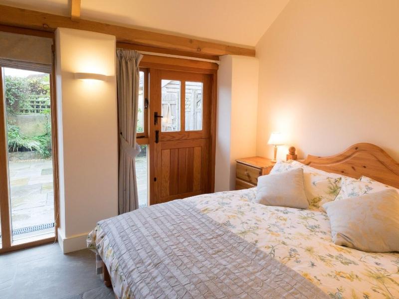 Pear Tree Cottages image