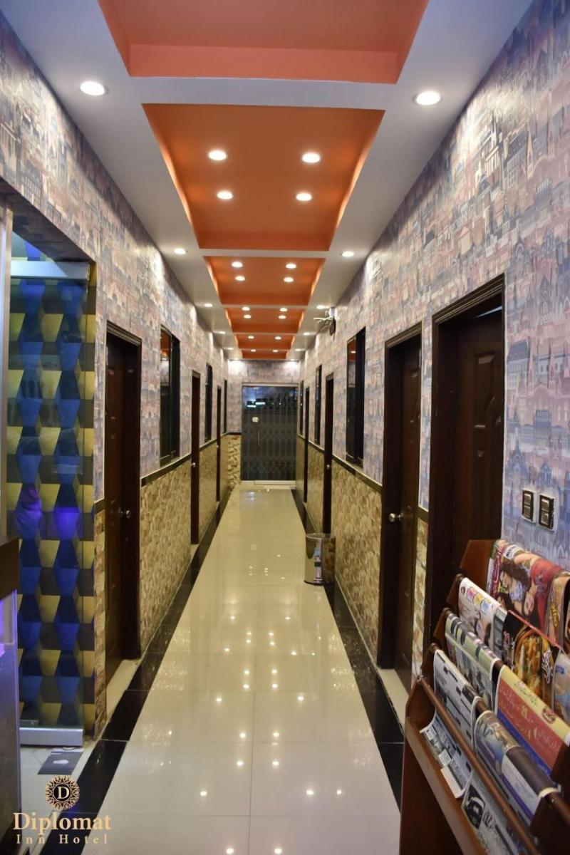 Diplomat Inn Hotel image