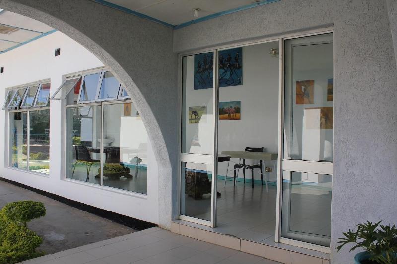Blue Lagoon Lodge Blantyre image
