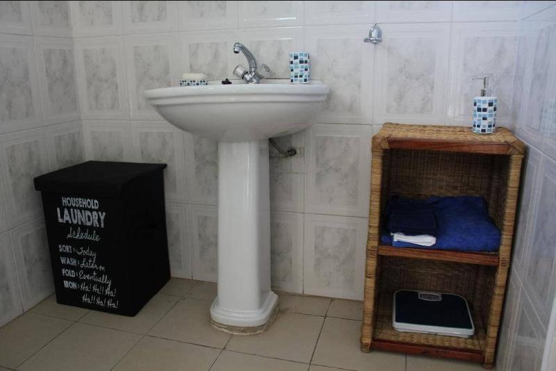 Blue Lagoon Lodge Blantyre image