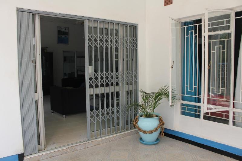 Blue Lagoon Lodge Blantyre image