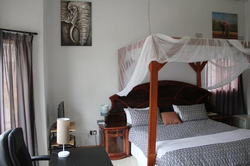 Blue Lagoon Lodge Blantyre image