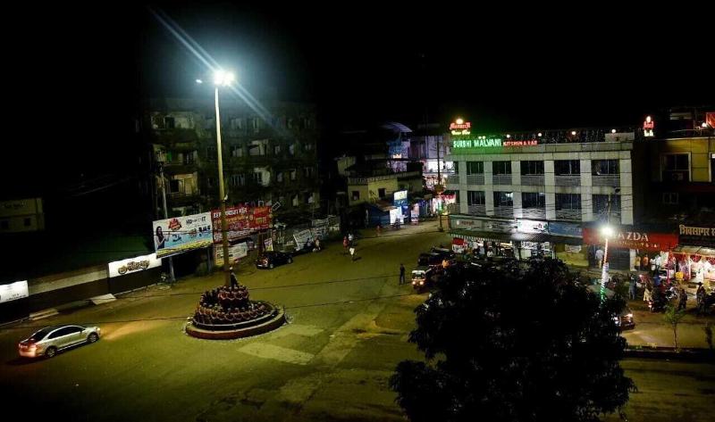 Hotel Monarch Center Point Near Dahanu Beach, Bord — exterior view