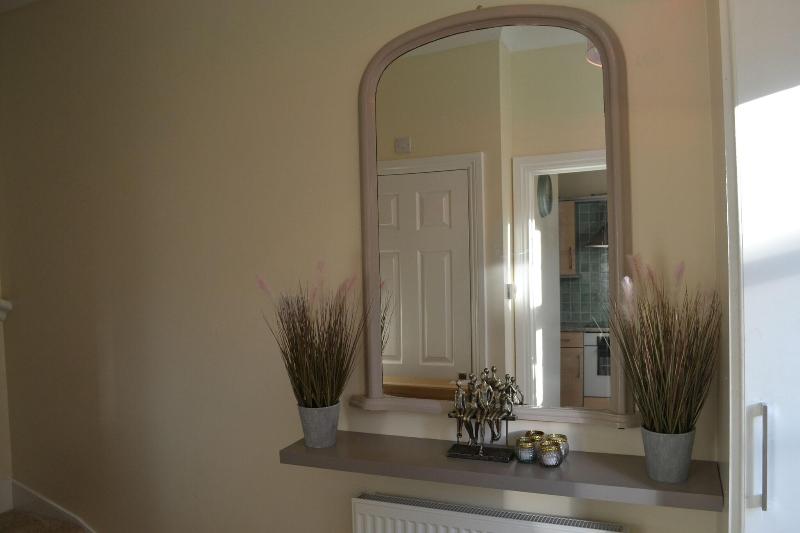 Frinton Escapes - The Cottage image