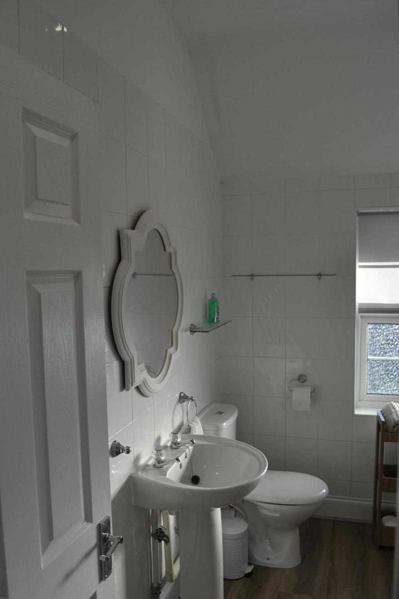 Frinton Escapes - The Cottage image