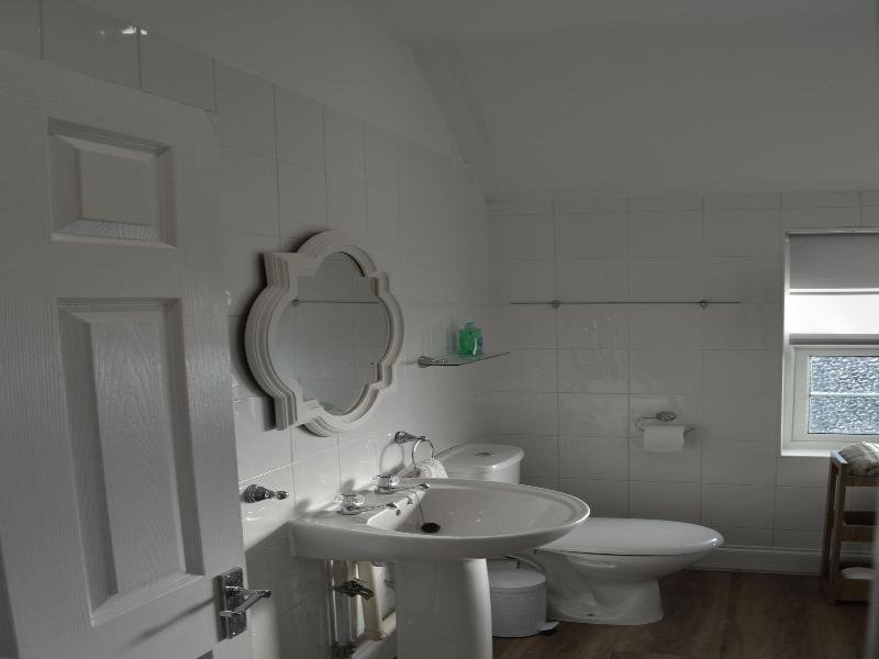 Frinton Escapes - The Cottage image