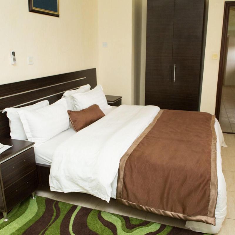 Ishakool Hotels image
