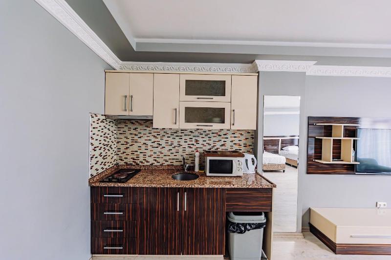 Diamond Suite & Residence image