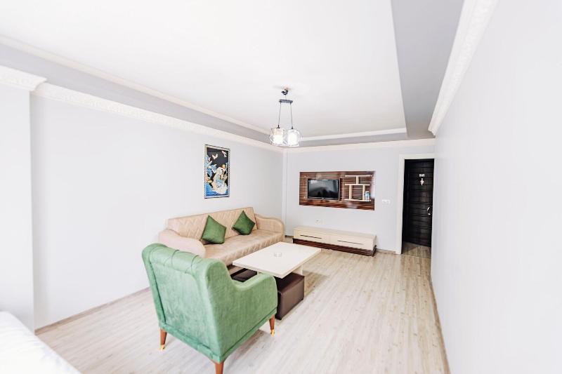 Diamond Suite & Residence image