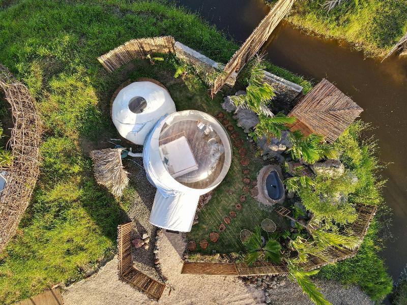 Green Land Bubble Glamping image